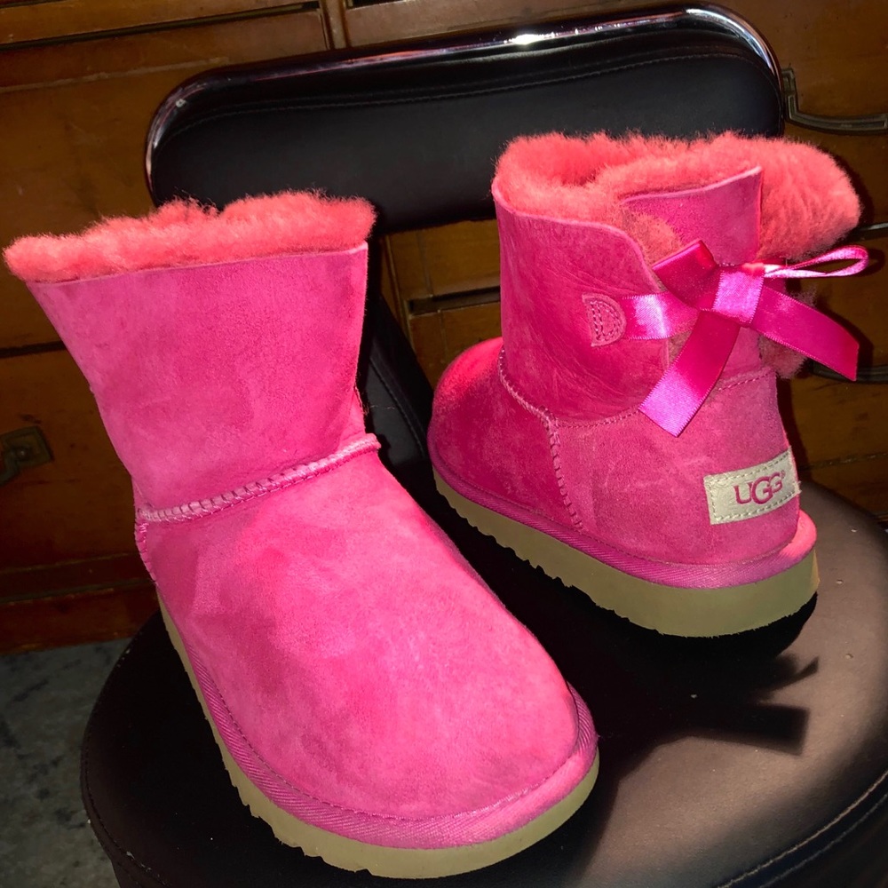 Pink Bow Ugg boots